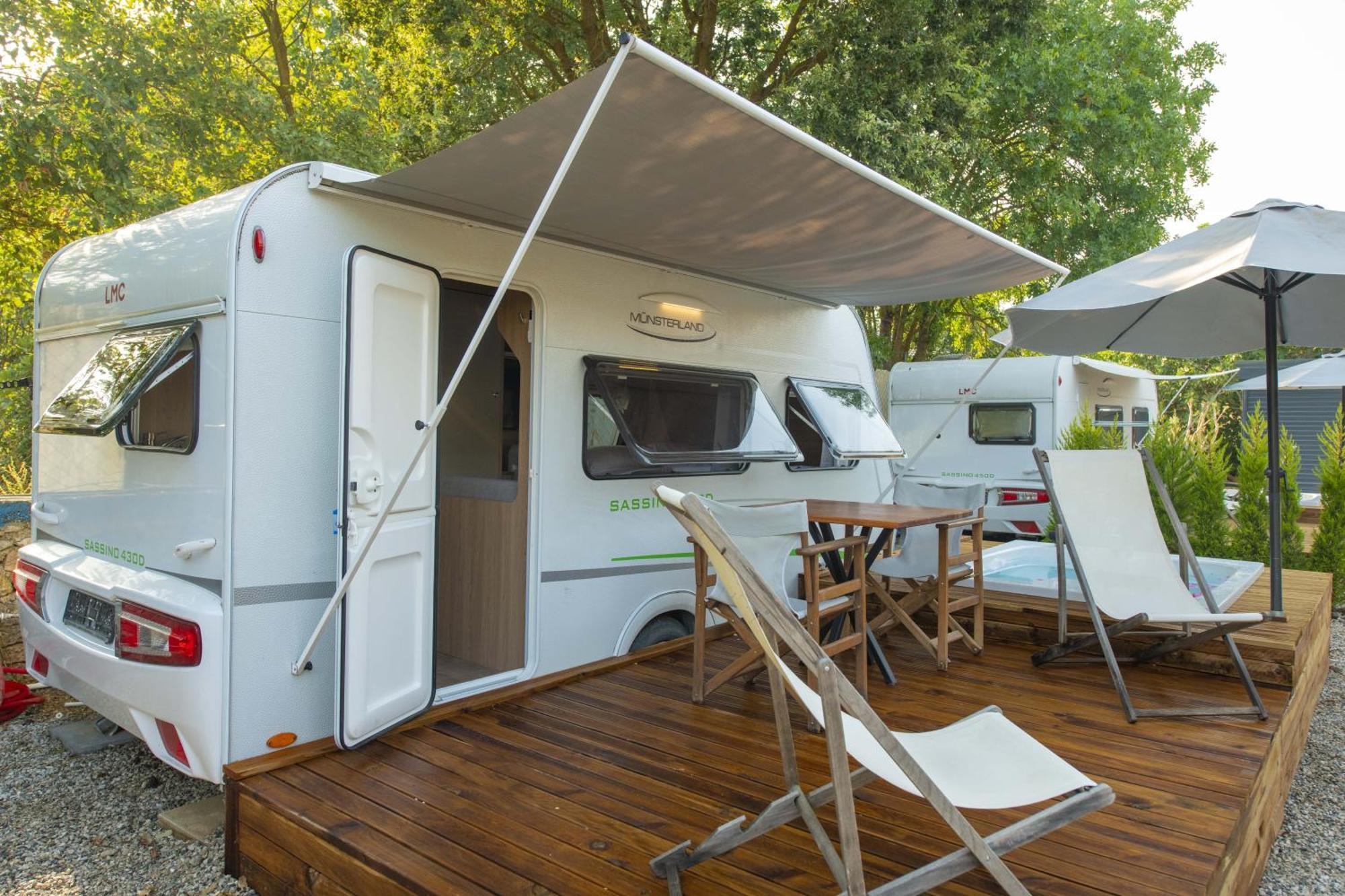 מלון פאטהיה Nomade Caravan Camping מראה חיצוני תמונה